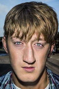 欧美街头肖像摄影图片,欧美街头肖像摄影的视觉盛宴